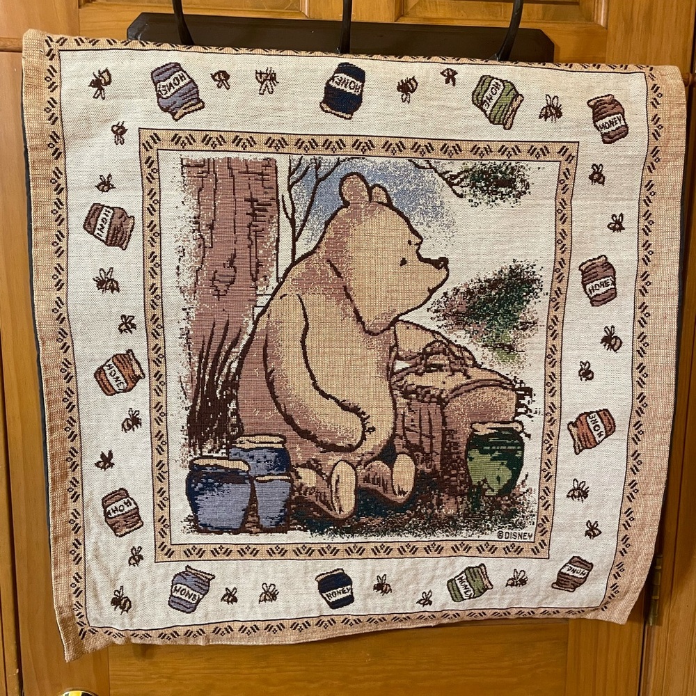 CLASSIC POOH WALL HANGING